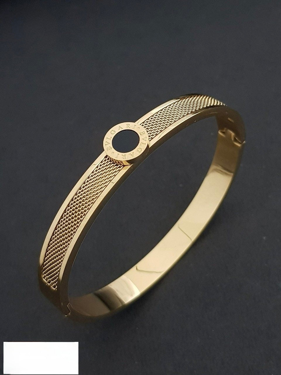 Elegant Ladies And Jeans  Artificial Gold Bracelet Watch – Stylish & Trendy