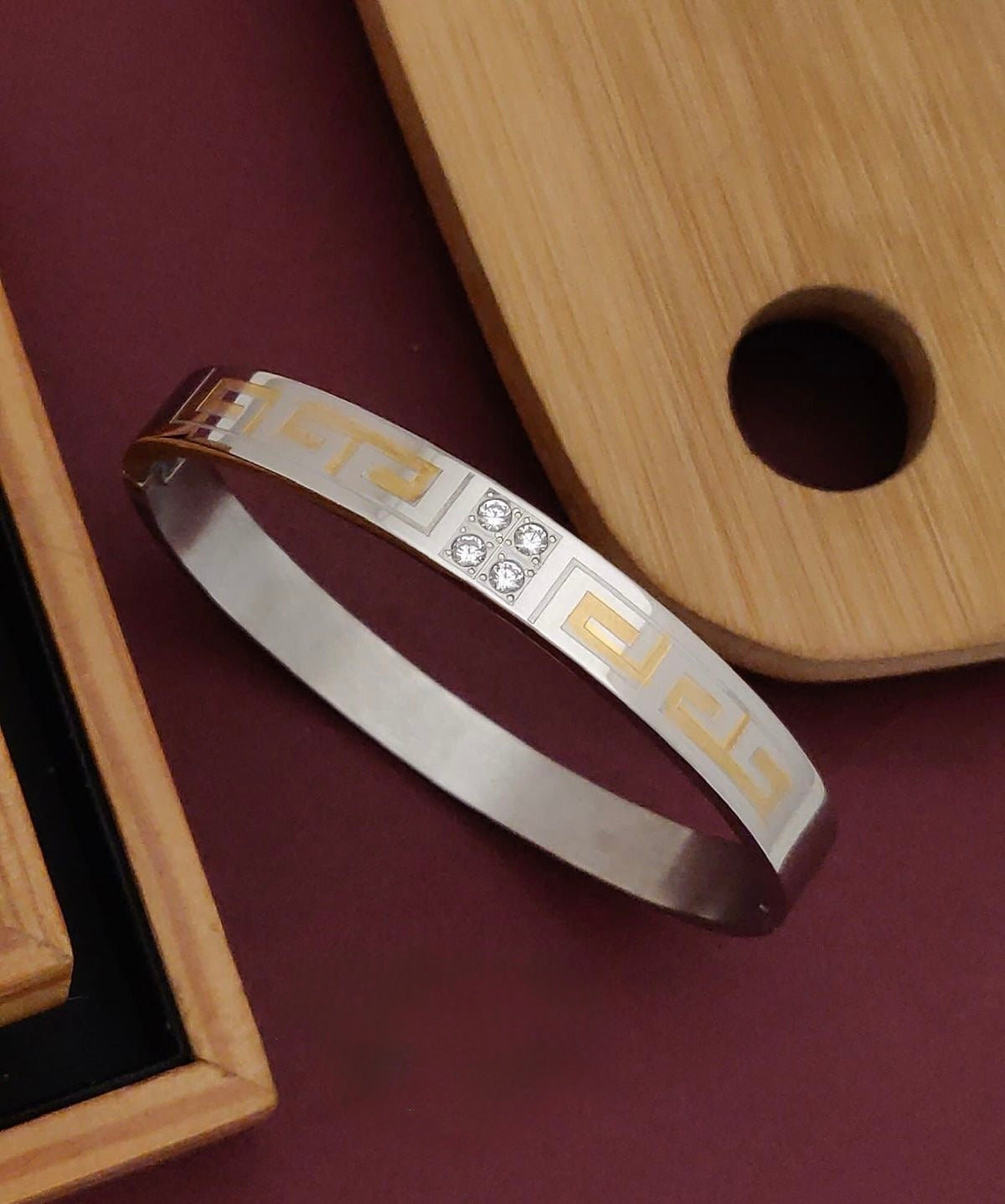 Men’s Stylish Artificial Golden Kada – Durable & Trendy Bracelet