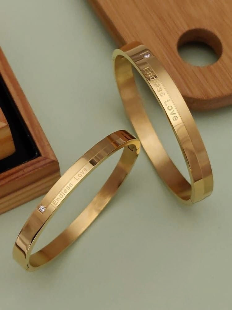 Men’s Stylish Artificial Golden Kada – Durable & Trendy Bracelet