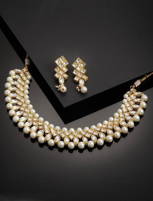 Elegant Gold-Plated Pearl Jewellery Set for Women & Girls – Necklace, Earrings & Maangtik